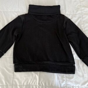 ALO Yoga Black Apparel